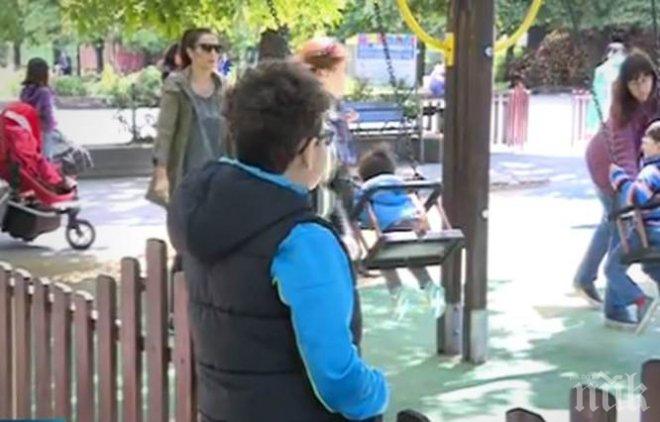 Да помогнем на 11-годишния Константин в битката му с левкемията