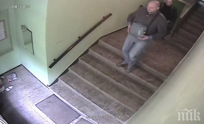 ЕКСКЛУЗИВНО В ПИК! Криминални кадри: Тези двамата хубостници разбиха и ограбиха апартамент в София! (СНИМКИ) ЕКСКЛУЗИВНО В ПИК! Криминални кадри: Тези двамата хубостници разбиха и ограбиха апартамент в София! (СНИМКИ)