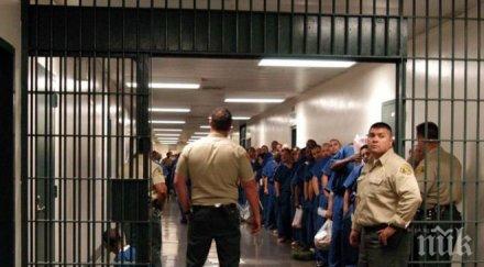 000 души починали мъчения сирийските затвори