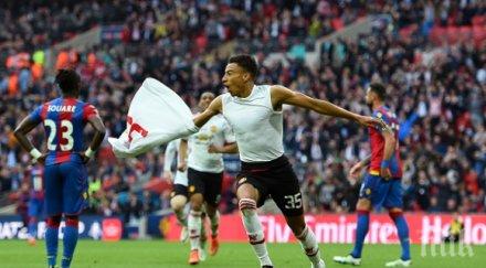 ван гаал първи трофей ман юнайтед взе купата англия