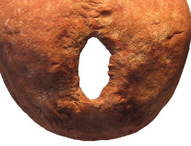 Откриха 13 древни черепа с необичайни отвори