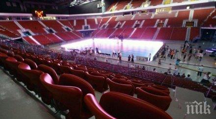 000 учители напълнят арена армеец