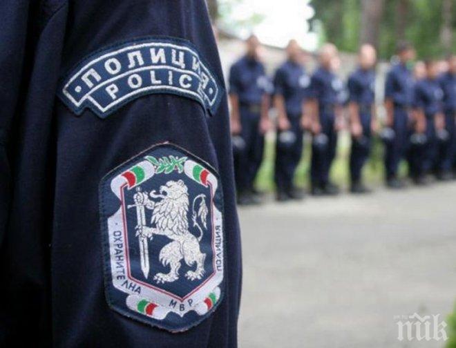 Столичната полиция на крак заради футболни фенове и абитуриенти