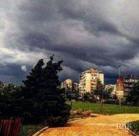 Порой удави Горна Оряховица, по улиците текат реки (ВИДЕО)