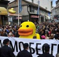 Хиляди протестират срещу плановете за преустройство в Белград