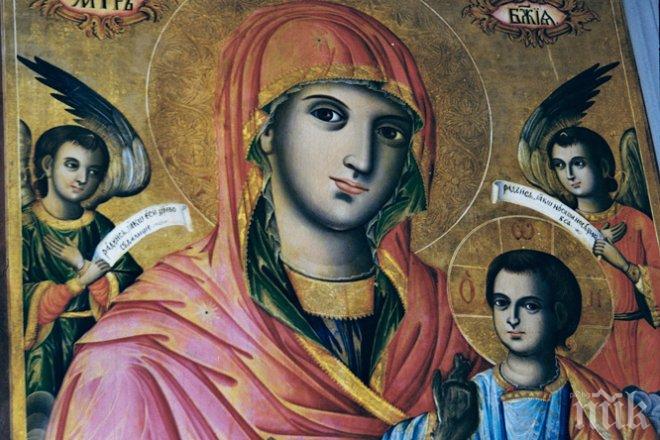 Църковни фрески от Македония дойдоха в София