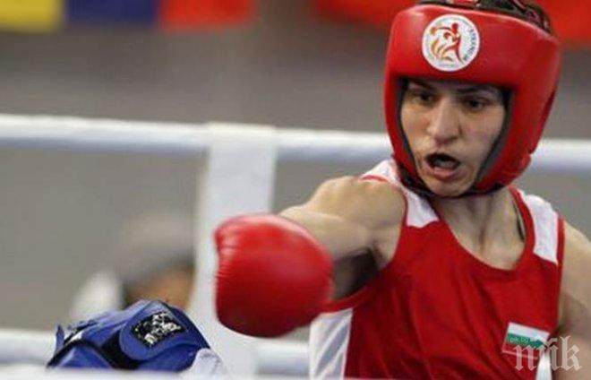 Успех! Стойка Петрова гони световна титла до 54 кг