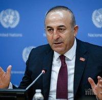 Чавушоглу: Без визова либерализация Турция ще излезе от миграционното споразумение 