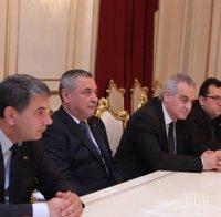 Скандалът продължава! Партията на Валери Симеонов отговори на Баку