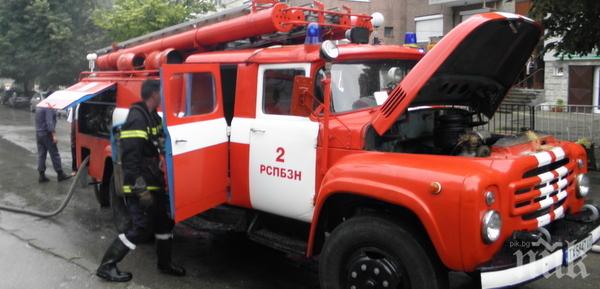 Паника в София! Кола с газова уредба лумна в пламъци на Цариградско