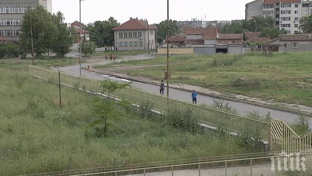 Стотици деца в Ямбол рискуват живота си, докато отиват на училище