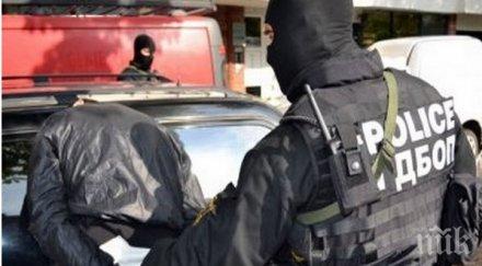 удар бургаската полиция арестува яко заредени дилъри братя миладинови
