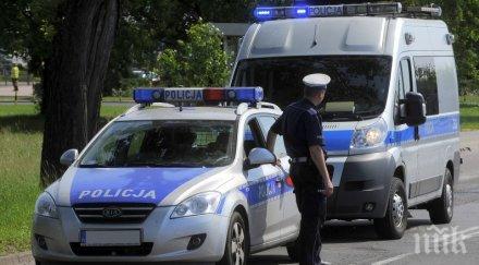 чиновниците полша луднаха анонимни заплахи паникьосаха десетки учреждения