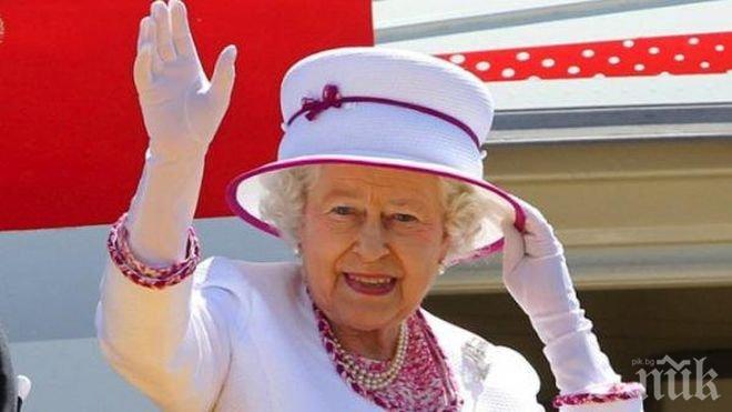 Елизабет II лъсна в модно списание на 90 (СНИМКИ)