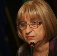 Цецка Цачева: Държавността е в дълбока криза