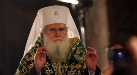 новият патриарх неофит литургия александър невски