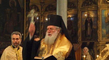 патриарх неофит благослови миряните александър невски