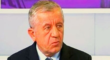 генерал михо михов допускайте военно положение нравствена революция