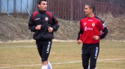 скандално избягал левски тренира първия отбор цска