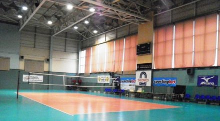 сиконко продава волейболната зала млн евро
