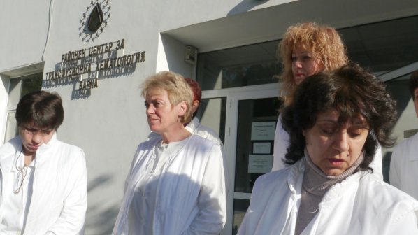 Лекарски бунт срещу монопола на Здравната каса 