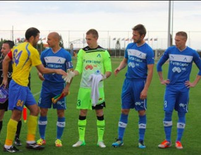 Левски победи класически Видима