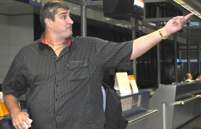 Любо Генев иска да облече цялата А група в България