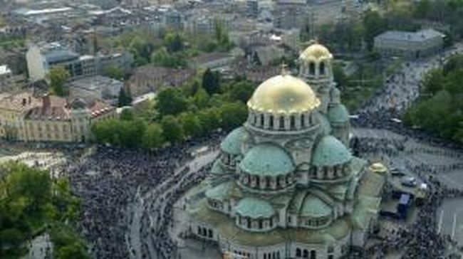 Изборът за патриарх оплетен в интриги