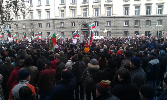 Прииждат хиляди пред президентството