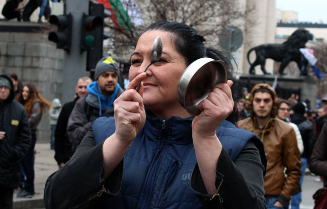 Евронюз: Бунтовете в България продължават, властта не я е грижа за бедните
