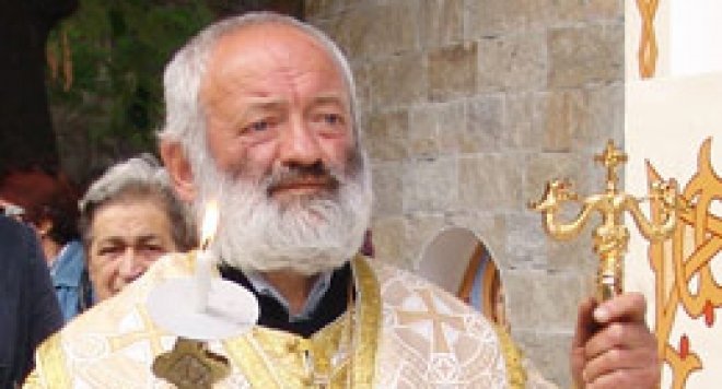 Галактион отпада от битката за патриарх