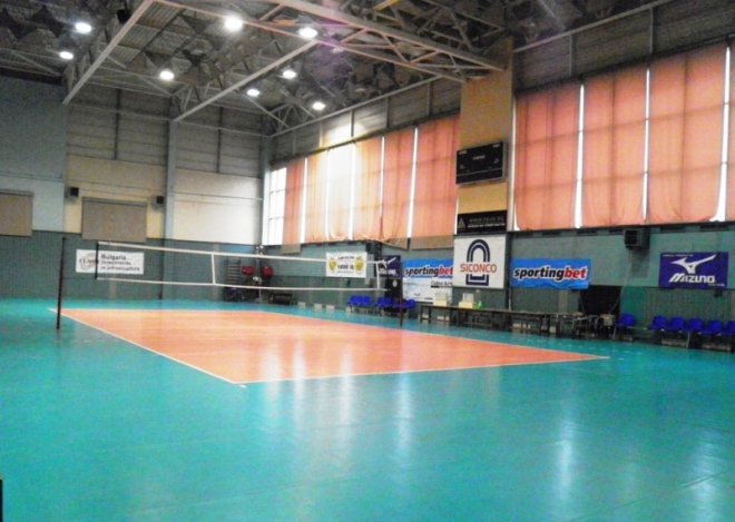 Сиконко продава волейболната си зала за 3 млн. евро