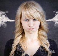 Откриха защо жените ревнуват