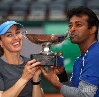 Хингис и Паеш триумфираха при смесените двойки на 