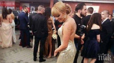 поредната холивудска бомба бала абитуриентка поръча златна рокля световно дефиле тоалетът долетял америка снимка