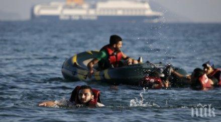 250 души спасени потъването лодката мигранти крит