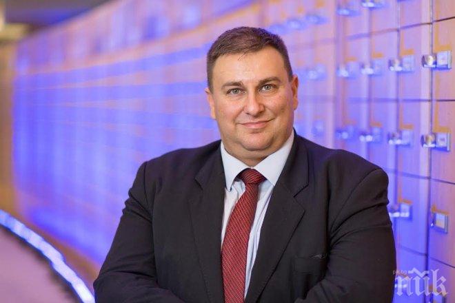 Емил Радев: Българският парламент е по-забавен от Европарламента