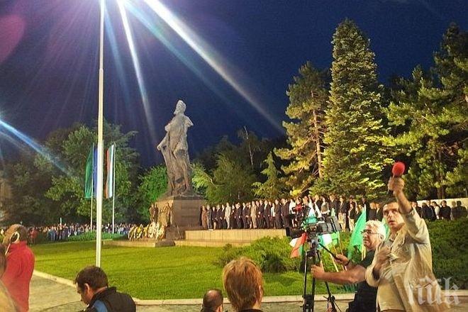 Две жени колабираха на зарята за Ботев 