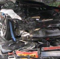 Най-скъпата катастрофа в света: Камион потроши седем Porsche Cayman GT4 