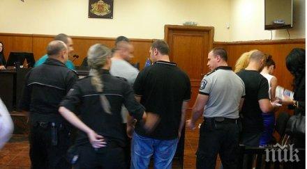 шах пешката авер мечков биберов стана основен свидетел тях