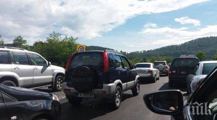вниманието шофьорите юни движението тунел топли дол хемус става двупосочно тръбата софия