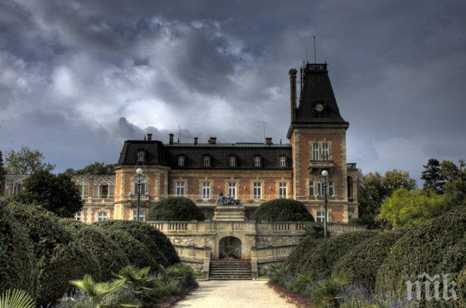 Реститути отвориха уста за Евксиноград, премиерът реагира