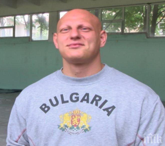 Хасковският Роки заряза битката за златния медал, за да иде на работа