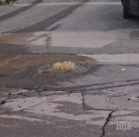 Фекални води текат по варненските улици