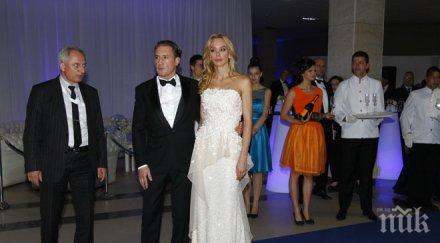 гангстерска война слънчев бряг докато власт бизнес умилително пируват бала криб пик пише лицемерие