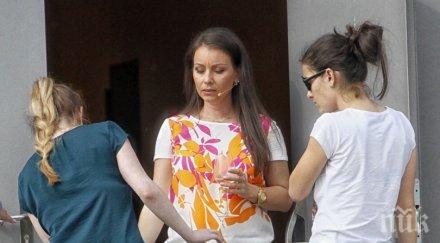 пик галя щърбева шокира нова телевизия водещата пуска чашата папарашка снимка