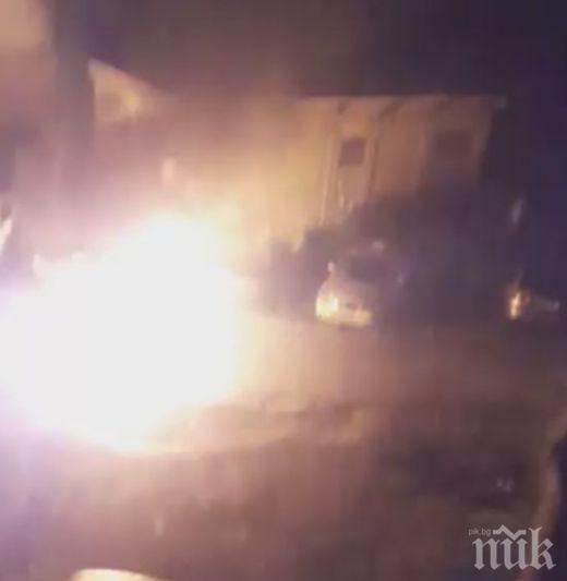 Две коли изгоряха в Люлин (ВИДЕО)