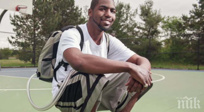 Младеж живее 555 дни с изкуствено сърце в раница (ВИДЕО) 