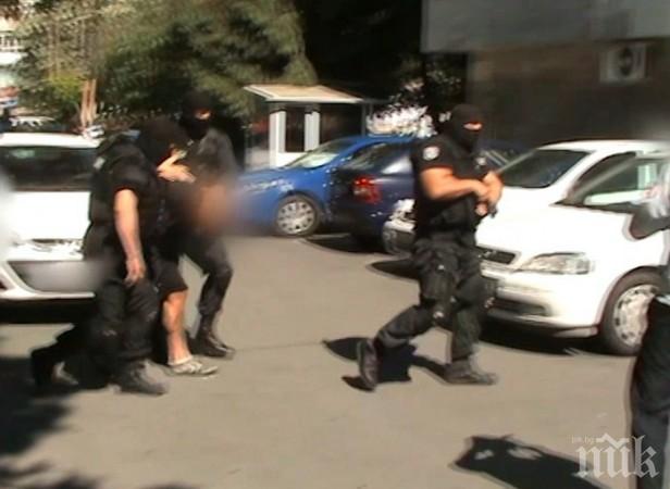 ПИК TV: Общо 23 души са арестувани заради престрелката и убийството в Слънчев бряг
