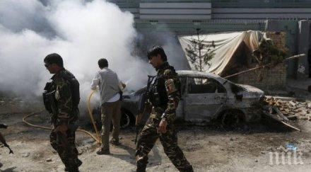 шест афганистански полицаи убити атака